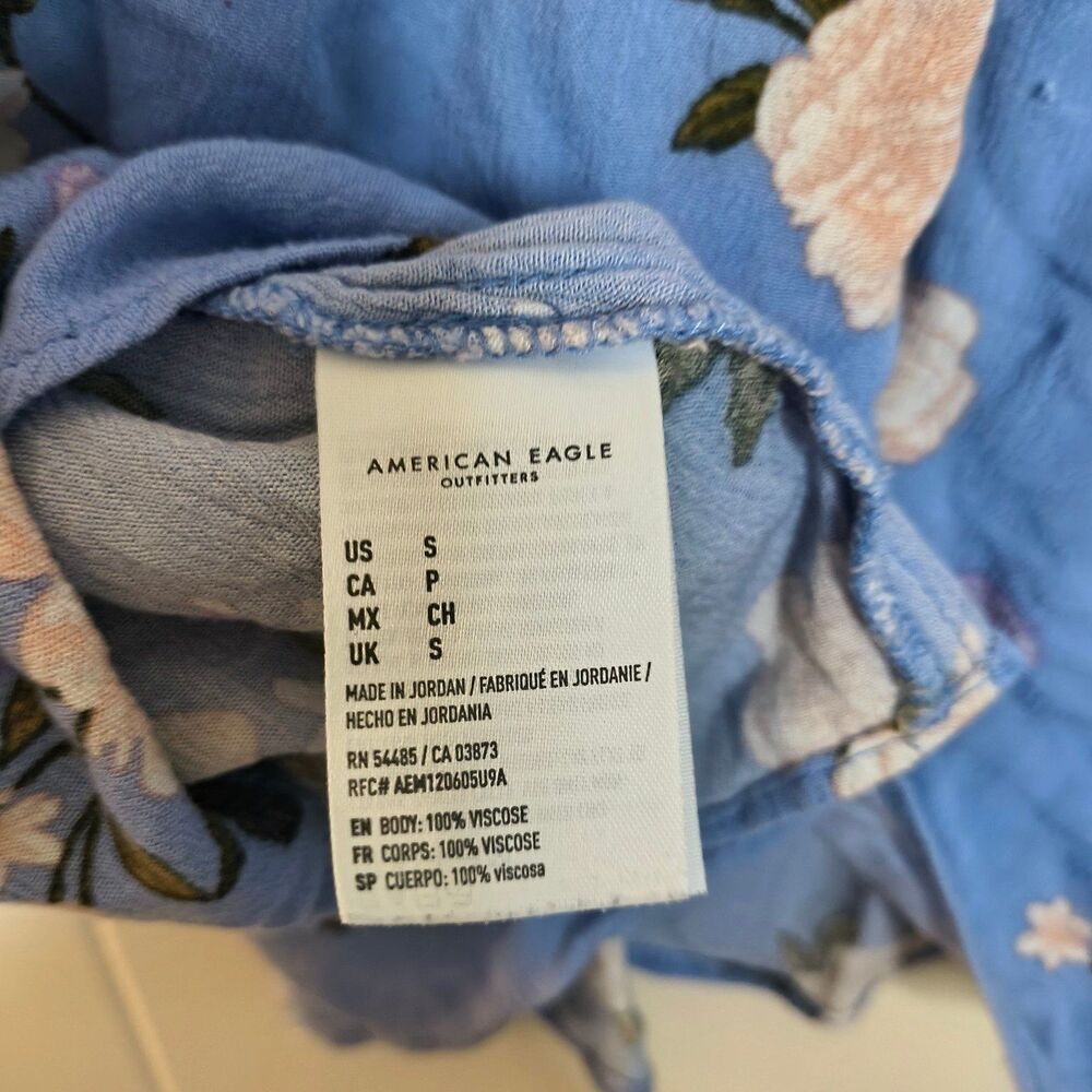 American Eagle Peplum Top Blue Floral - Picture 6 of 6